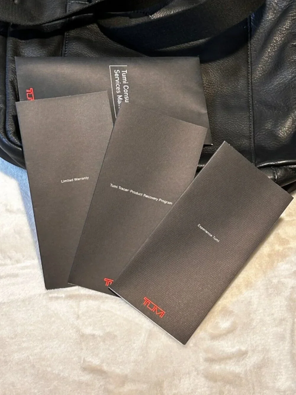 Tumi 60101D Black Leather Messenger Bag Excellent With Dust Bag & Paperwork